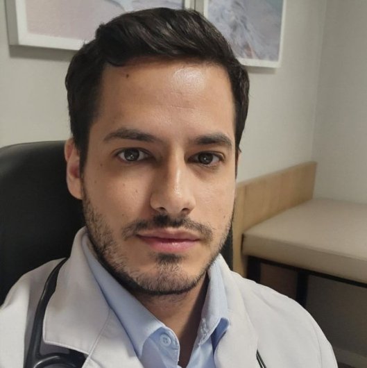 Dr. Igor Cordeiro de Oliveira