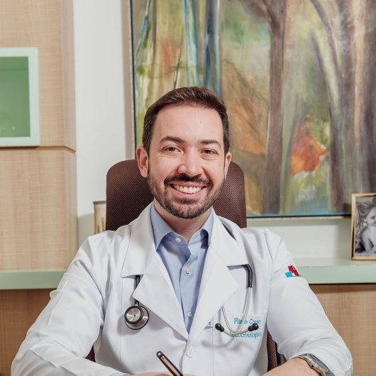 Dr. Flávio Moreira Greco Cosso