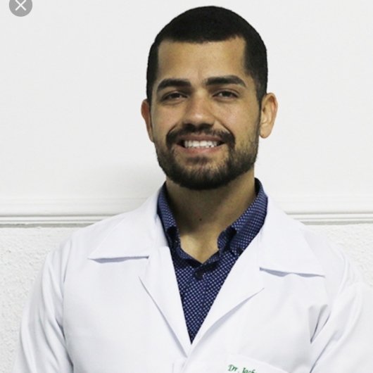 Dr. Jackson Machado