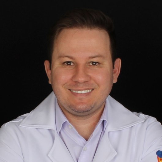 Dr. Alex Bellinatto