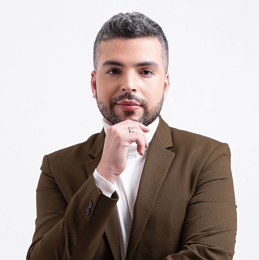 Dr. Danniel Esteves