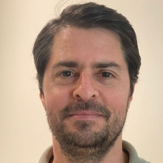 Dr. Leandro Lucena Ximenes