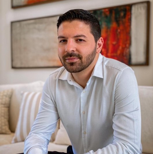 Dr. Henrique Moura