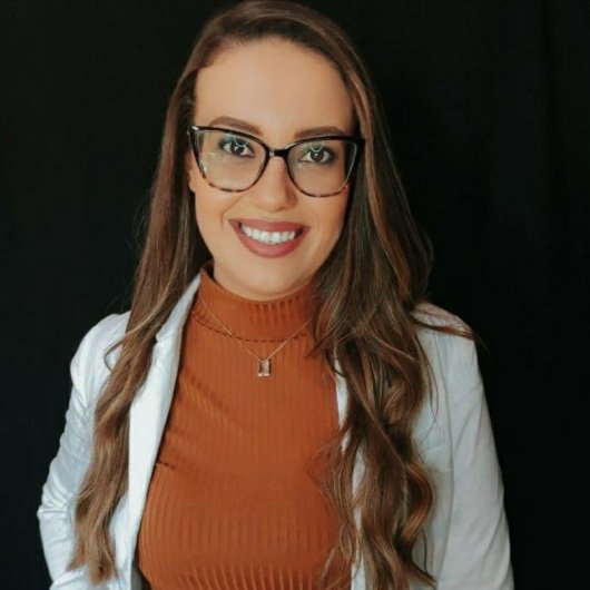 Carla Gomes Machado