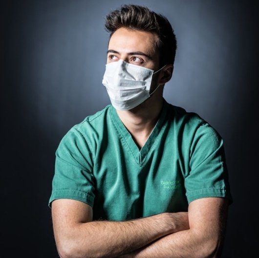 Dr. Gabriel Kloster Bayão