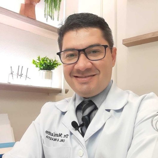 Dr. Marcos José Araújo de Castro