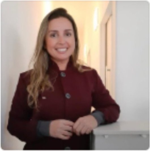 Dra. Maria Claudia Meira Lobo de Araujo