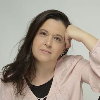 Dra. Larissa Lisboa