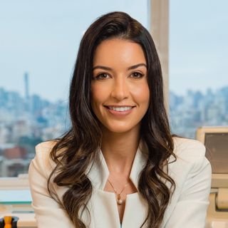 Dra. Daniela Santos Bandeira