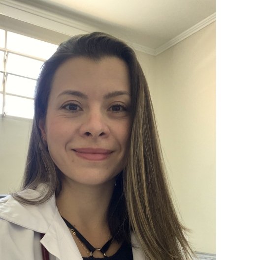 Dra. Fernanda Helena Vieira