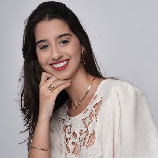 Dra. Flávia Aguiar
