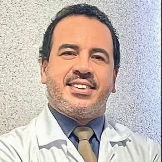 Dr. Daniel Sousa Da Silveira