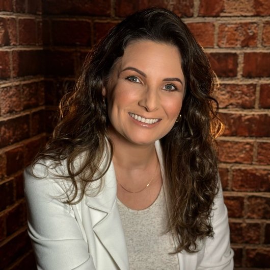 Dra. Carine Bernhard Duarte