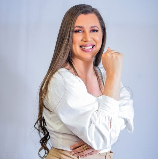 Dra. Genelva Souza Barboza Cavalcante