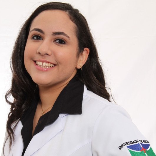 Dra. Andressa Mariano Rego