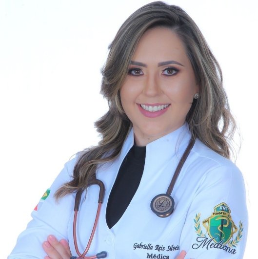 Dra. Gabriella Reis Silveira