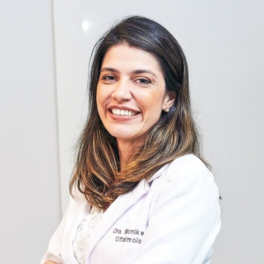 Dra. Monike De Paula Gomes Vieira