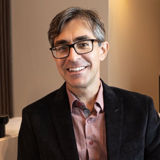 Dr. Daniel Sabino de Oliveira