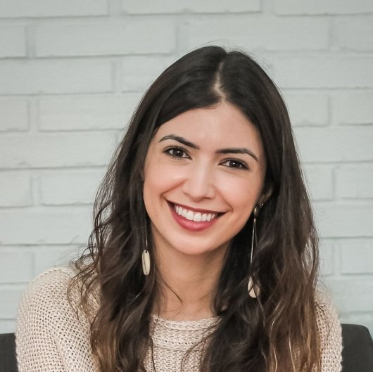 Nayára Oliveira