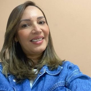 Dra. Elivânia Coutinho de Assumpção