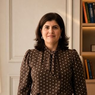 Dra. Elizangela Moura Gomes
