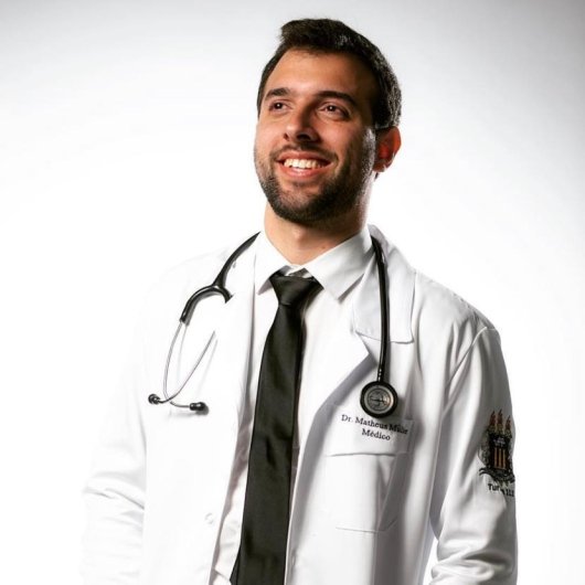 Dr. Matheus Carvalho Müller