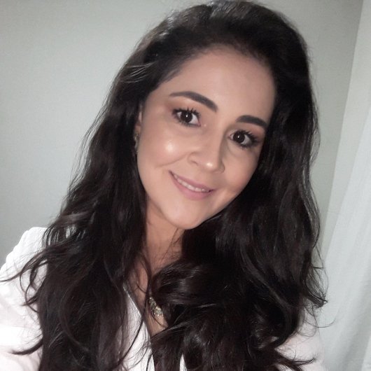 Dra. Renata de Freitas Pires