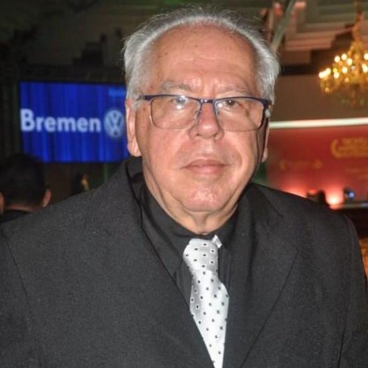 Dr. Carlos Sampaio Pacheco