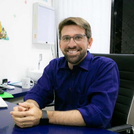 Dr. Roberto Franklin