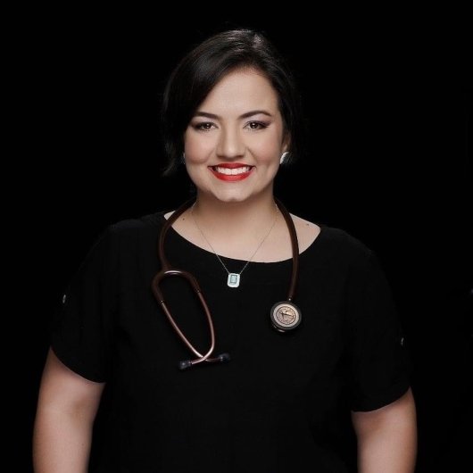 Dra. Aleksandra de Oliveira Marques Salvador
