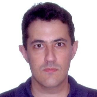 Dr. Max Aurelio Silva Santos