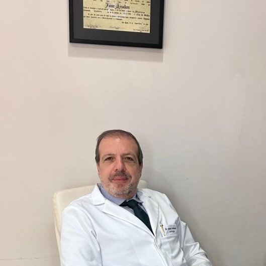 Dr. Isaac Amselem