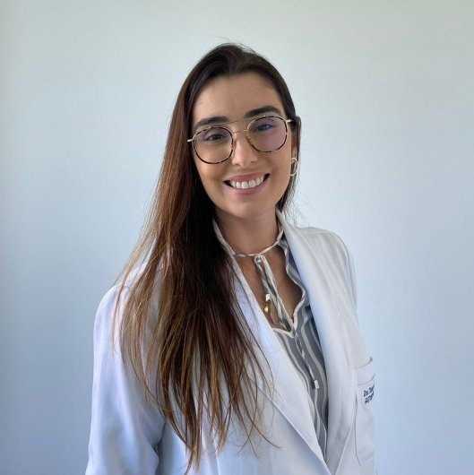 Dra. Thamara Almeida