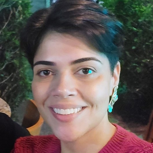 Dra. Lilian Scoparo Nunes