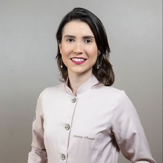 Dra. MARIANA SOUZA AMARAL