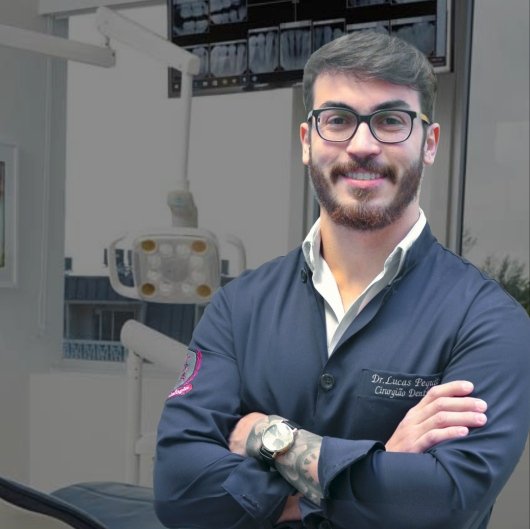 Dr. Lucas Pequito