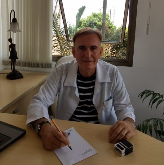 Dr. Loester Silveira Ribeiro