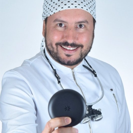 Dr. Eduardo Franco