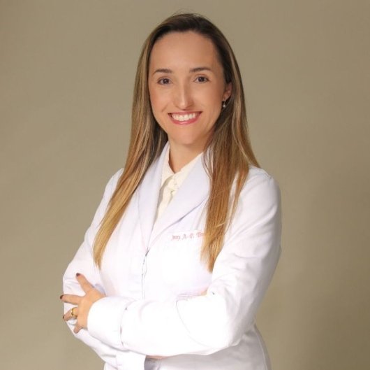 Dra. Anny Trevisan