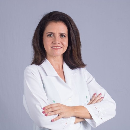 Dra. Camila Vila Nova Guimarães