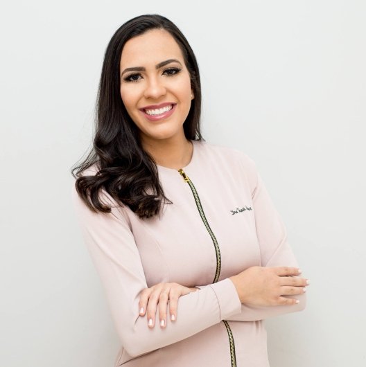 Dra. Thais Ruas