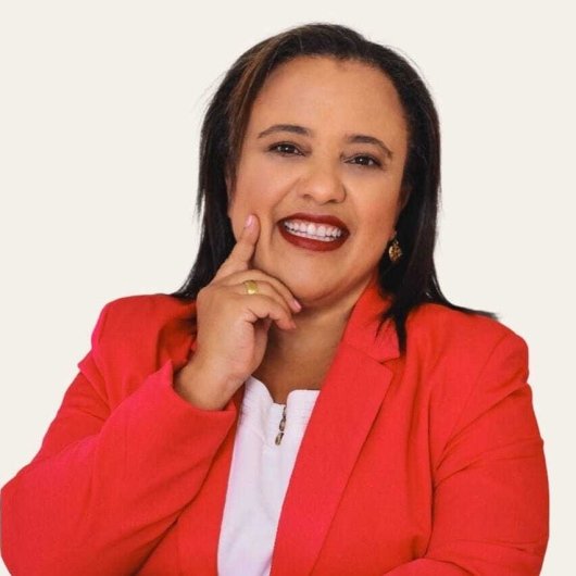 Anelise Kelly Porfirio Rodrigues Vitorino