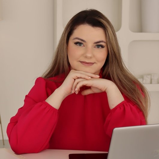 Dra. Eduarda Costa
