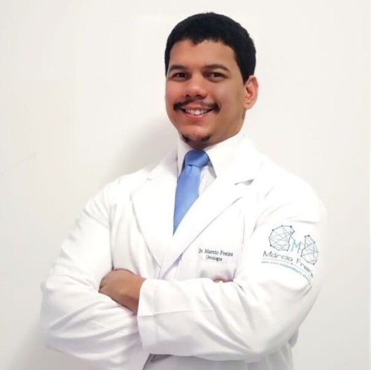 Dr. Márcio Freire