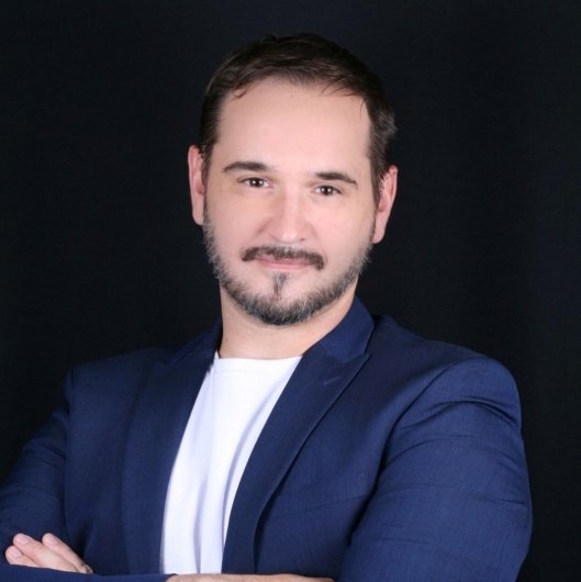 Dr. Joel Abdala