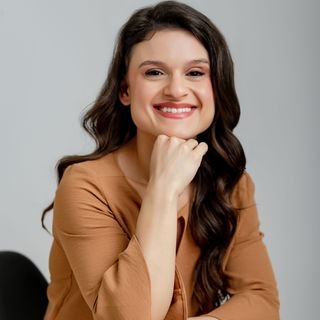 Dra. Gisele Veiga Guimarães