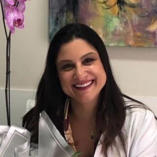 Dra. Fernanda Prado Candido