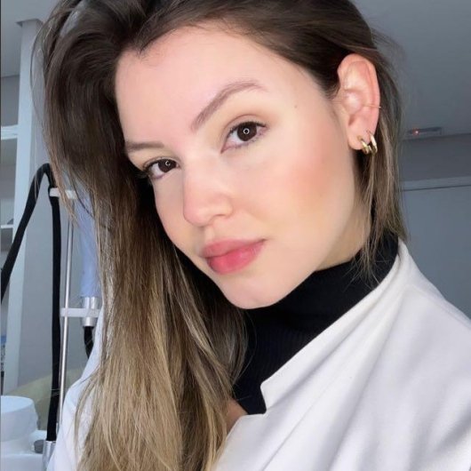 Dra. Nicole Ferreira