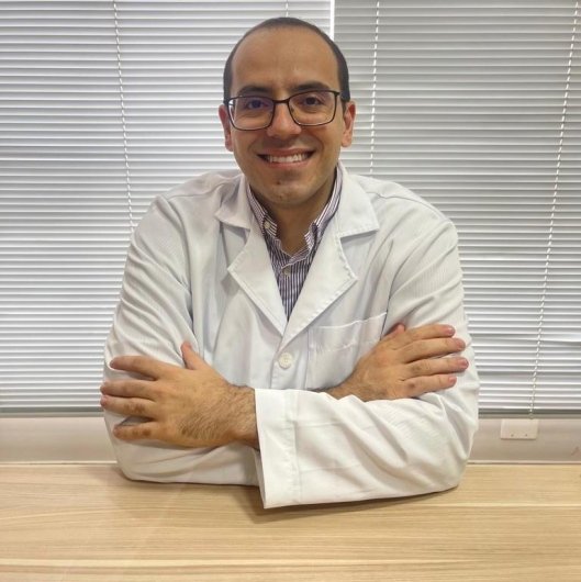 Dr. Daniel Nassif