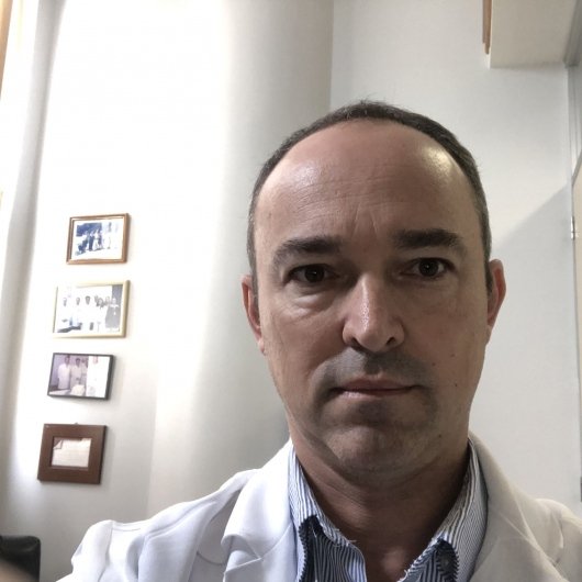 Dr. Daniel de Carvalho Damin